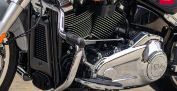 10BMW R18