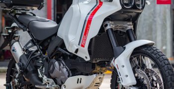 10BMW R18