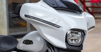 10BMW R18