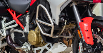 10BMW R18