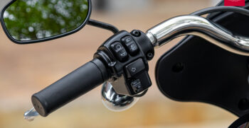 13BMW R18