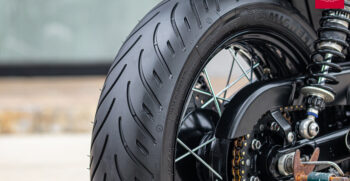 22BMW R18