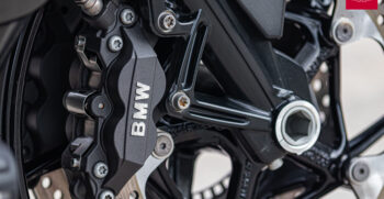 25BMW R18