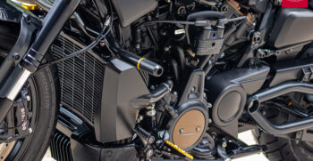 10BMW R18