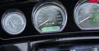 25BMW R18
