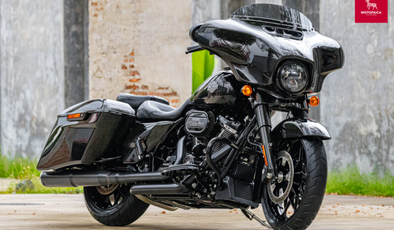 12BMW R18